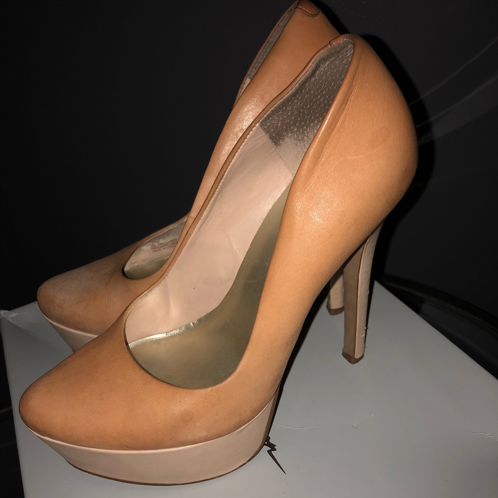Jessica Simpson Leather Tan Pumps Size 6